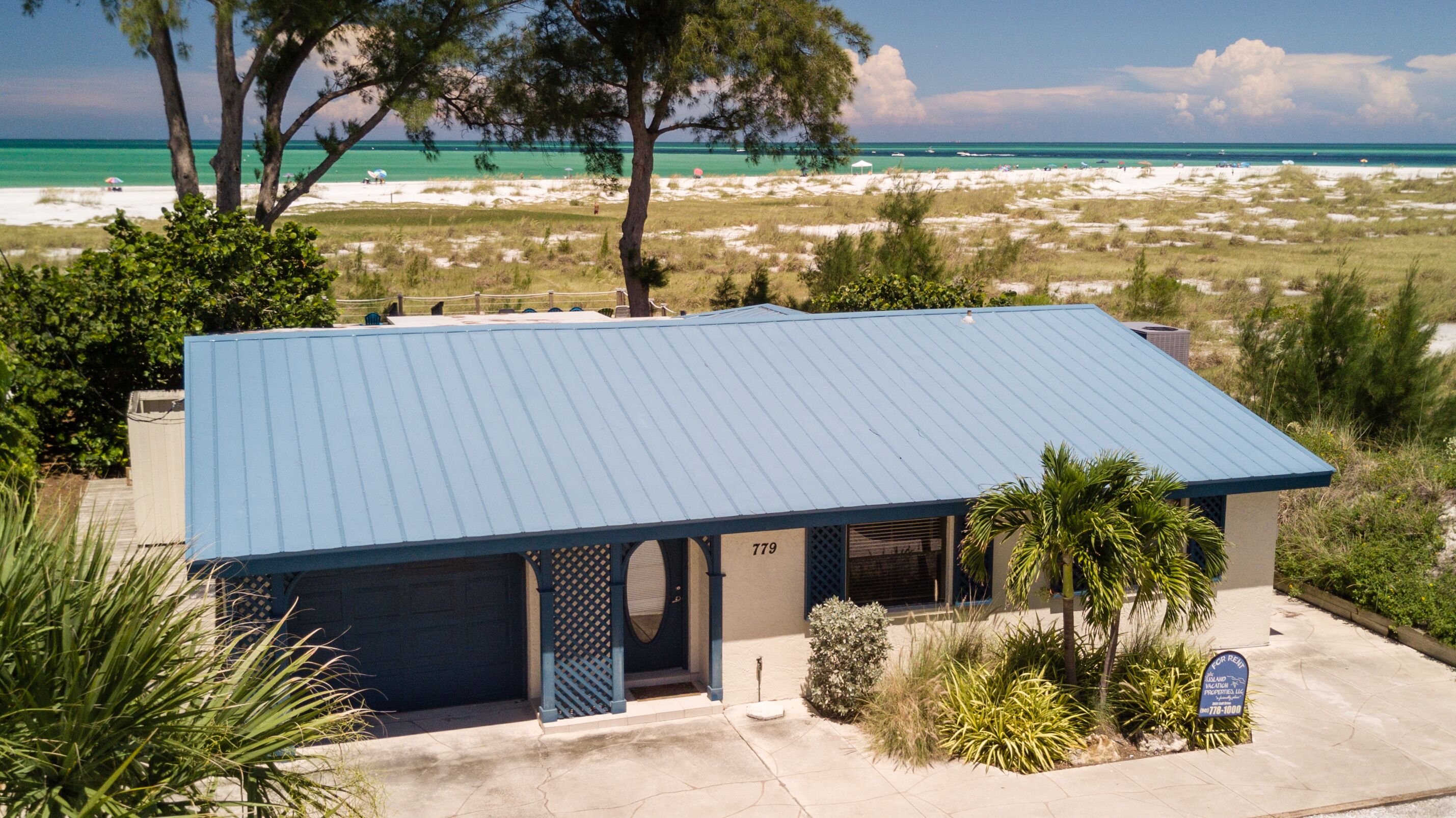 Beach Front and Close to Bean Point Azure Seas