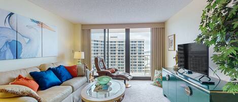 Télévision, lecteur de DVD, livres