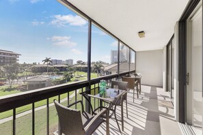 Outdoor dining - Condo w/ Pool | View of Clam Bay & Walk to Beach (Marco Island)