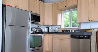 playa aireado casa w / dos cubiertas, vistas al mar - cerca del acceso a la playa!