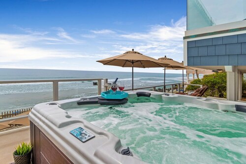 Single Family Home with a Private Beach Backyard P1809-0