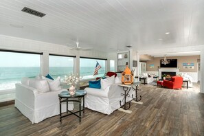 TV, fireplace - Luxury Oceanfront Escape P1809-0 (Oceanside)