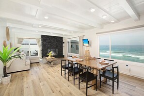 Dining - Cozy Beachfront Retreat with Private Spa - 1315-1 (Oceanside)