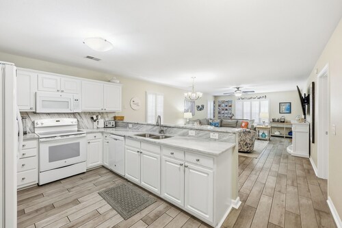 TB 39A Beautiful 3 bedroom ground floor condo at True Blue "Mulligan Marsh"