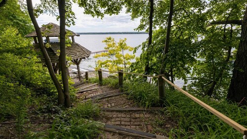 Heron House: Accueil avec animaux domestiques, aire de jeux pour enfants, kayak et plus!