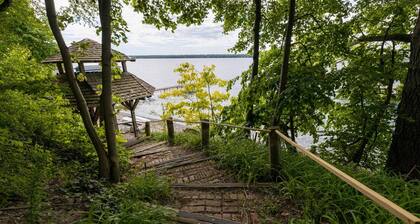 Heron House: Accueil avec animaux domestiques, aire de jeux pour enfants, kayak et plus!