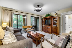 TV, DVD player, offices