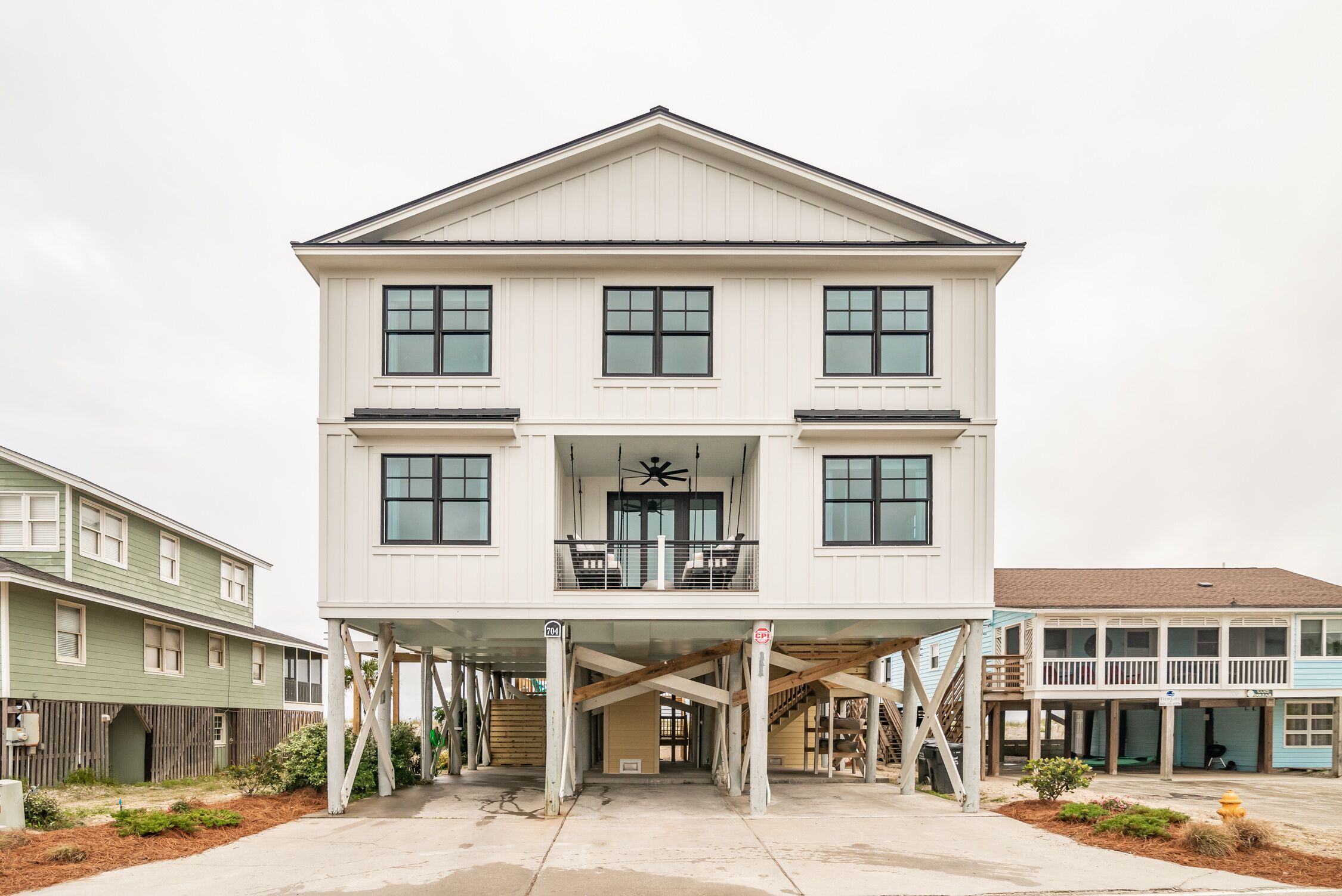 Dolphinview on Pawleys Island With Creek Dock, Oceanfront & More!
