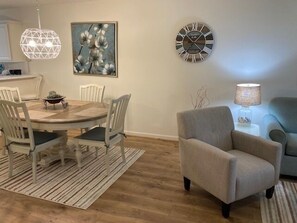 Dining - TB 21F Two bed/two bath condo in True Blue with a fabulous view (Pawleys Island)