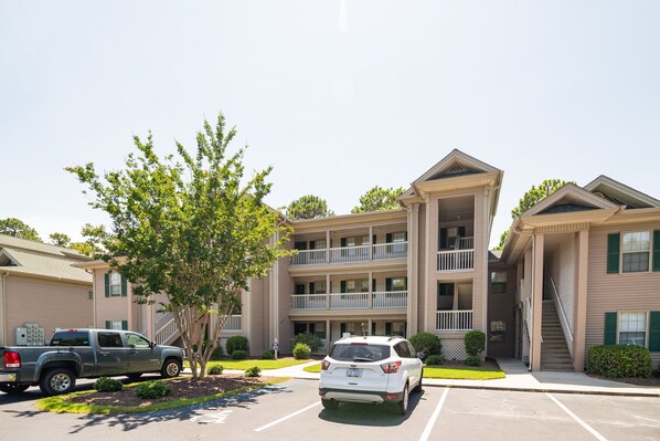 Exterior - TB 21F Two bed/two bath condo in True Blue with a fabulous view (Pawleys Island)