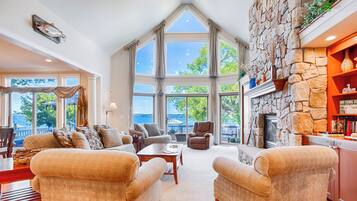 TV, fireplace, DVD player