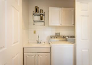 Interior - Fenced Yard + BBQ | Walk to Downtown Wineries | The Sycamore (Paso Robles)