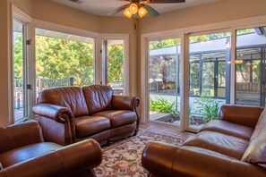 Interior - Eat Drink & be Merry! Downtown Paso with Pool and Spa! (Paso Robles)