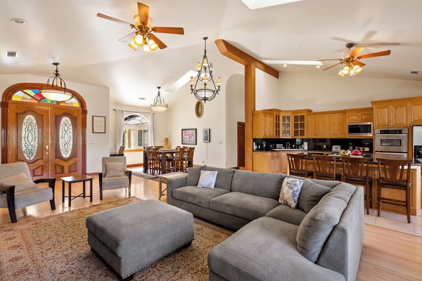 A comfortable living room for a group of 10, come join us