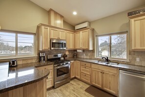 Microwave, dishwasher, coffee/tea maker, toaster