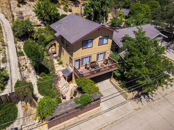 Exterior - Firepit + Deck BBQ | Walk to Downtown Tasting Rooms | Vintage Paso (Paso Robles)