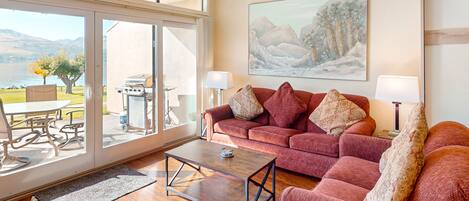 Televisio, takka, DVD-soitin