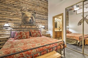 2 bedrooms, iron/ironing board, travel cot, Internet