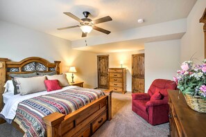 3 bedrooms, iron/ironing board, travel cot, Internet