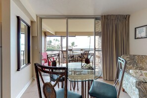 Interior - Cozy Waterfront Condo with Pool & Private Deck - Stunning Views from Every Room (Lahaina)