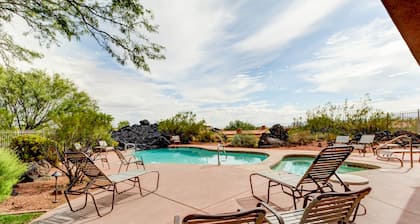 Bright & Lovely Home with Patio, Balcony, Mountain Views & Shared Hot Tub/Pool