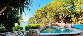 Serenity Sands: Villa de 2 dormitorios / 2 baños en Bodden Town, capacidad para 4