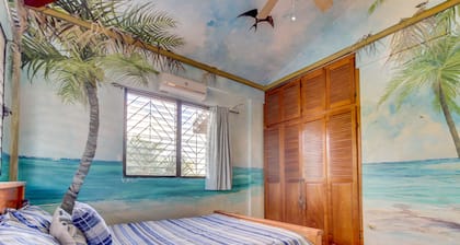 Preciosa casa moderna w / balcón, en una zona tranquila - ideal para excursiones de un día!