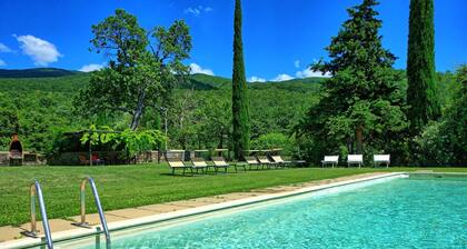 Villa Poggiolino - Villa de campagne avec piscine dans la vallée du Casentino, Toscane