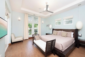 2 bedrooms, in-room safe, free WiFi, bed sheets - Pomegranate Cottage: Boutique Micro-Resort 10 mins from 7 Mile Beach w/Communal Pool and Jazuzzi (West Bay)
