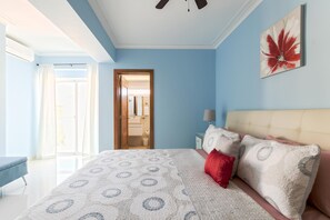 2 bedrooms, iron/ironing board, travel cot, free WiFi