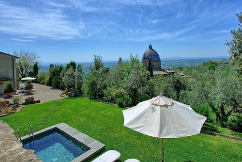 Antico Casale - Ferienlandvilla mit Pool in Cortona, Toskana