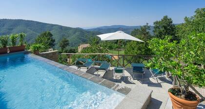 Villa Margherita Tre - Country villa with swimming pool in Cortona, Tuscany