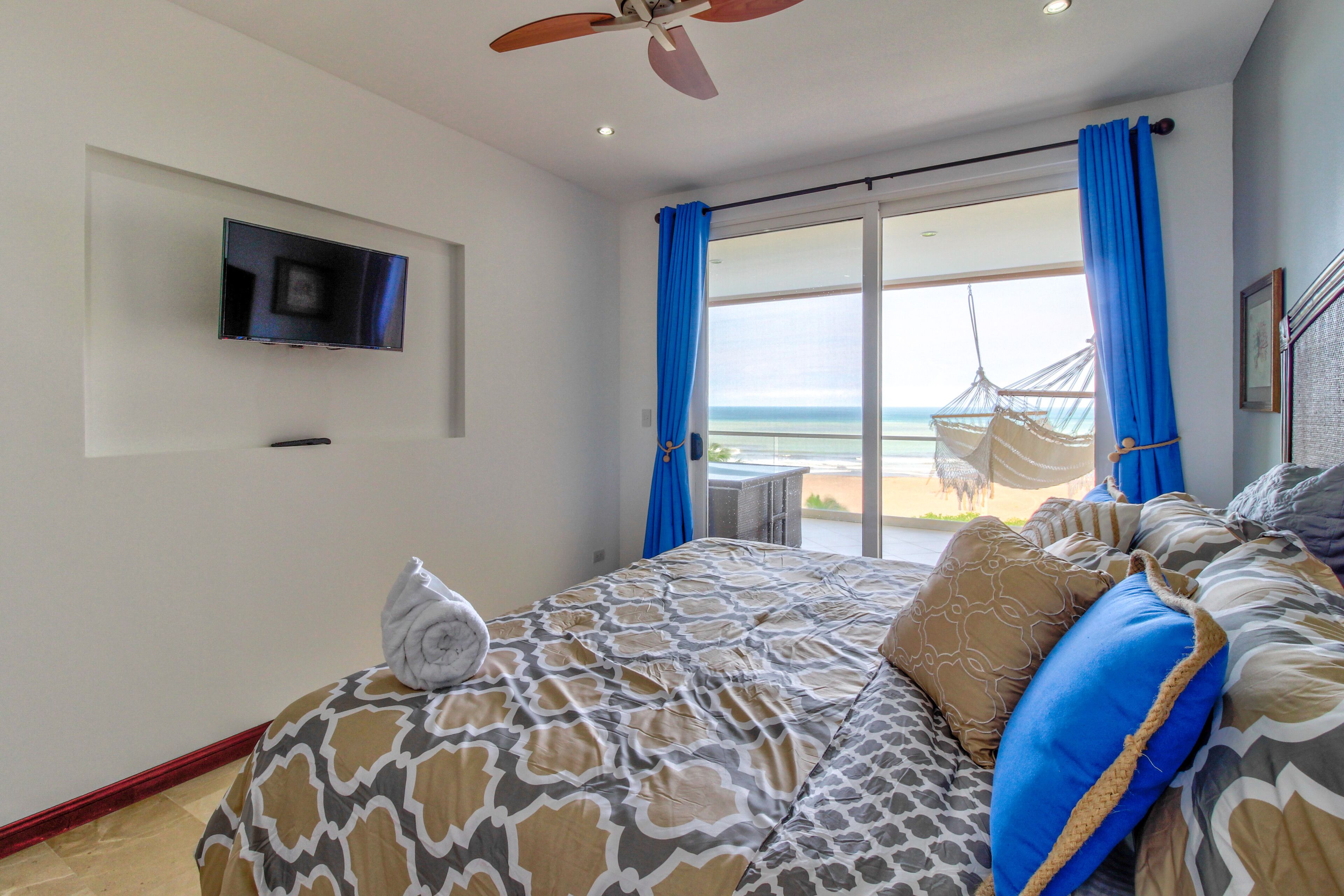 2 bedrooms, iron/ironing board, internet, bed sheets