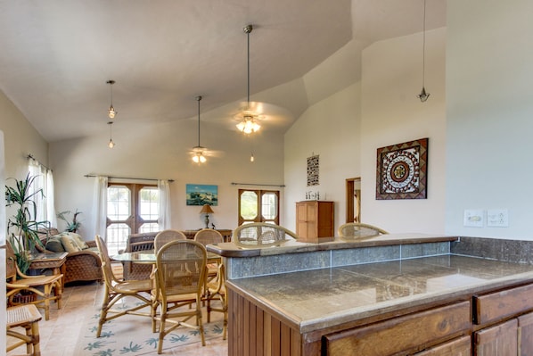 Interior - Stunning Ocean Views, Pool, Partial AC, Strong WiFi, & Oceanfront Location (San Pedro)