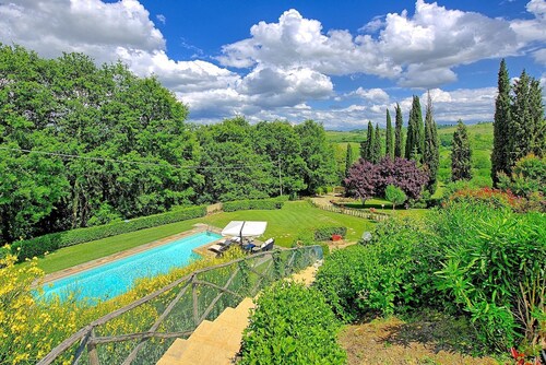 Villa Sabrina - Luxusvilla mit privatem Pool in San Gimignano, Toskana