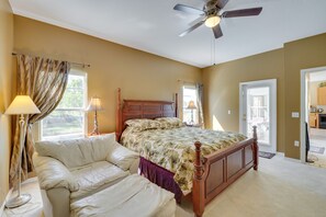 4 habitaciones, tabla de planchar con plancha y acceso a internet 