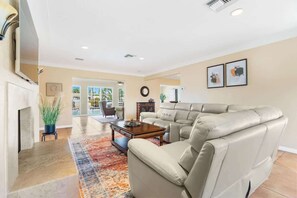 Interior - Tropical Waterfront Home: Pool & Boat Rental (Pompano Beach)