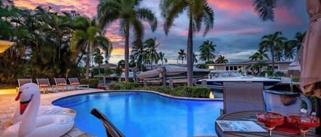 Een verwarmd zwembad