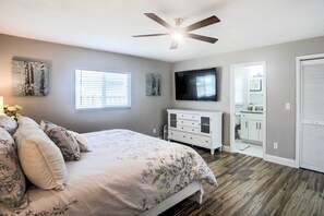 3 bedrooms, internet, bed sheets