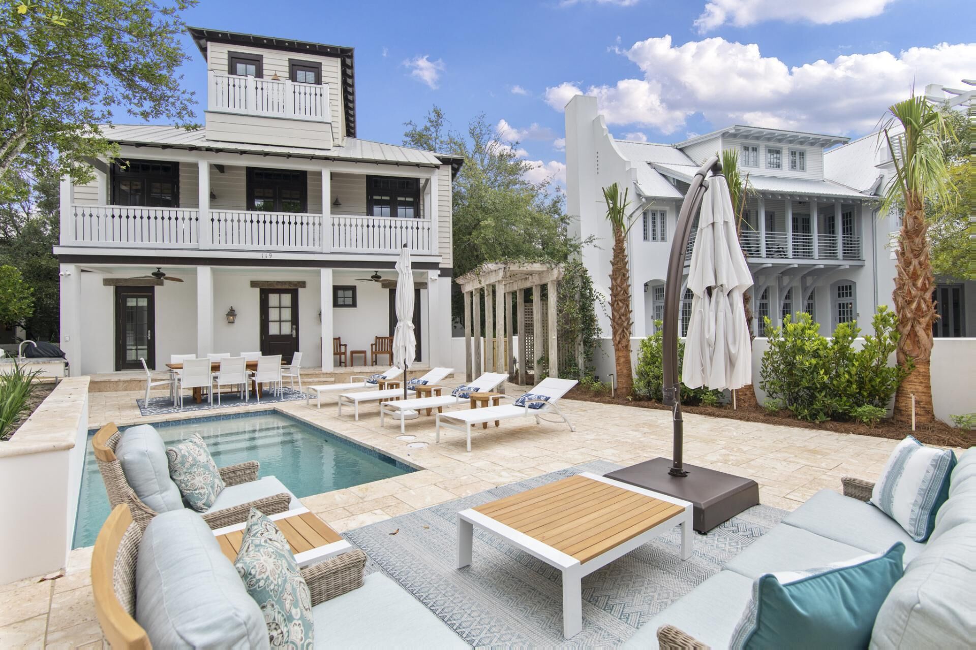 Book your Fall Break now! "Playa Azul" - Walking Distance to the Beach!