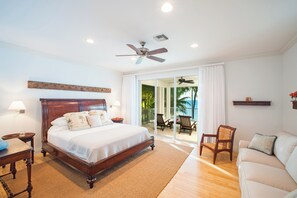 5 bedrooms, Egyptian cotton sheets, blackout curtains