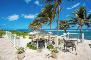 Terrace/patio - Fischer's Reef: Spacious, Luxury Beach Villa w/ Heated Infinity Pool & Amazing Snorkeling (Rum Point)