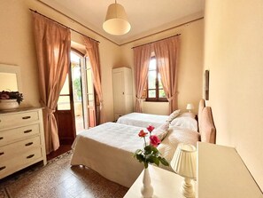 5 bedrooms, iron/ironing board, travel cot, free WiFi