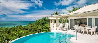 Turtle Beach Villa 5BR su Grace Bay Beach con amache e piscina