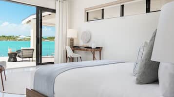 4 bedrooms, iron/ironing board, internet, bed sheets