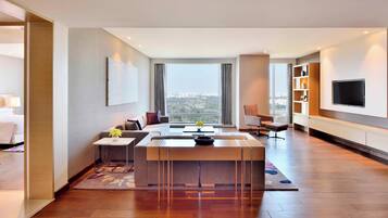 Apartment, 2 Bedrooms, City View | Living area