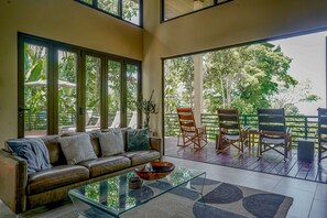 TV, DVD player - Secluded Jungle Retreat with Private Pool, WiFi, & Amazing Views from Every Room (Uvita)