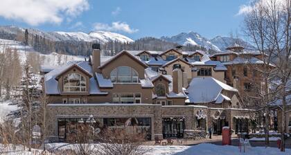 Newly Remodeled 3-Bed Condo in the Mountain Village Pedestrian Core