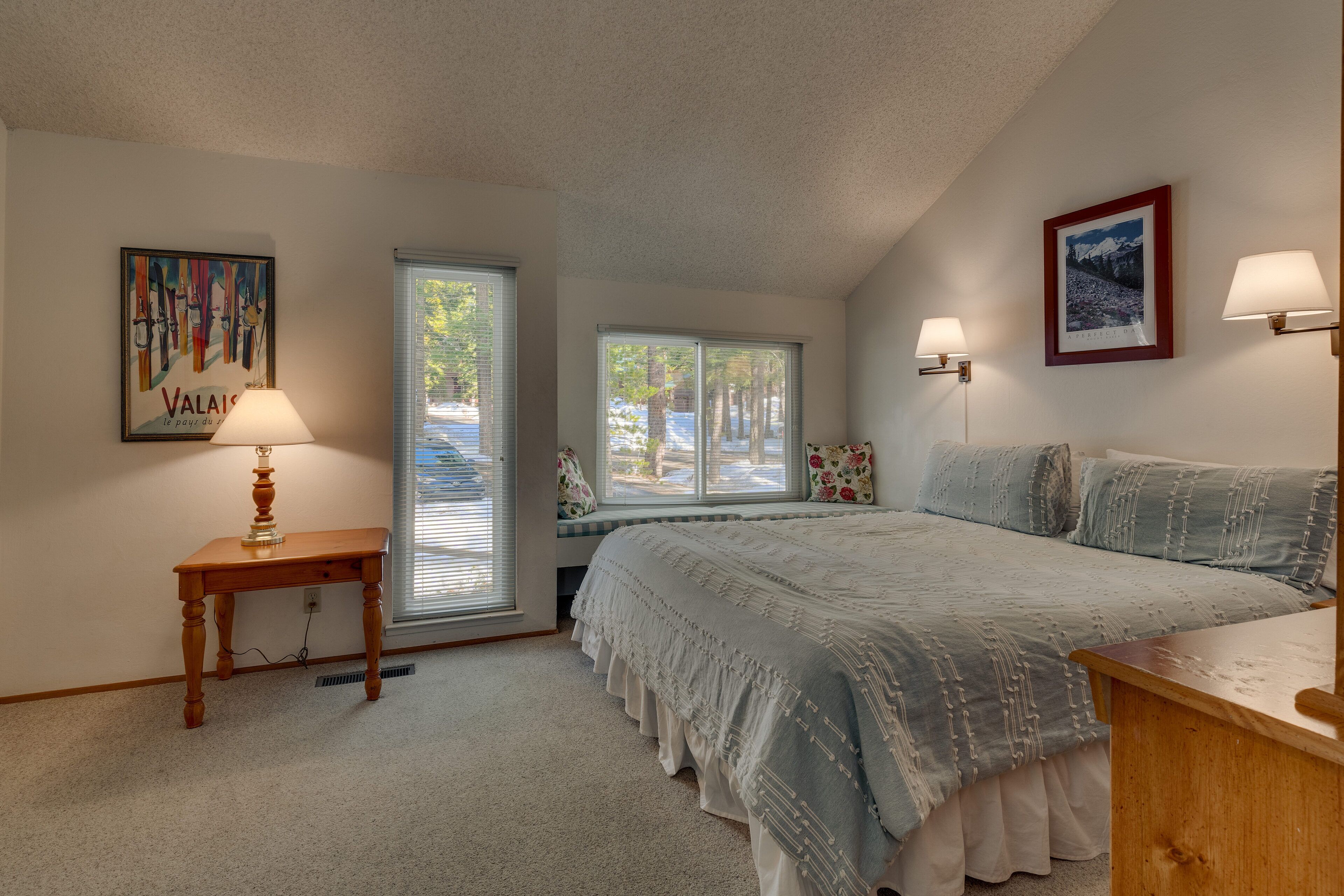 Forest Retreat: 3  Br, 2  Ba Townhouse In Carnelian Bay, Sleeps 8 - Lake Tahoe