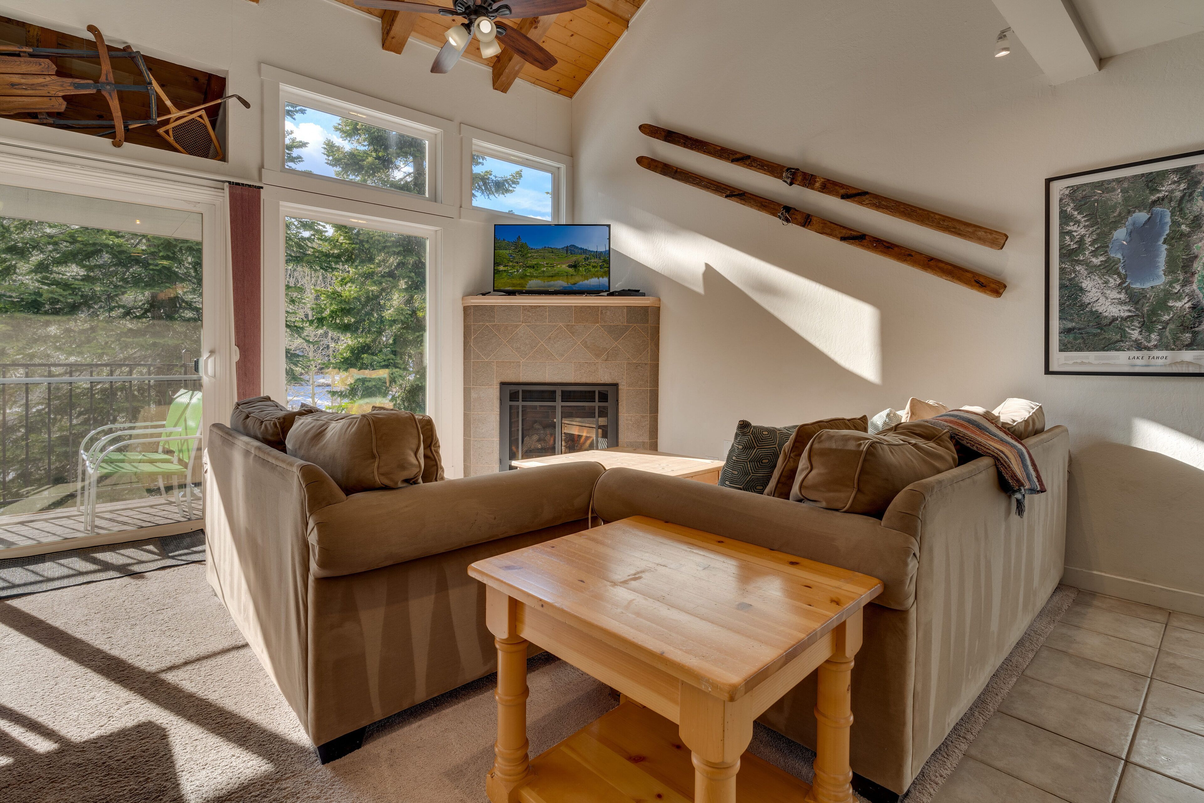 Forest Retreat: 3  BR, 2  BA Townhouse in Carnelian Bay, Sleeps 8
